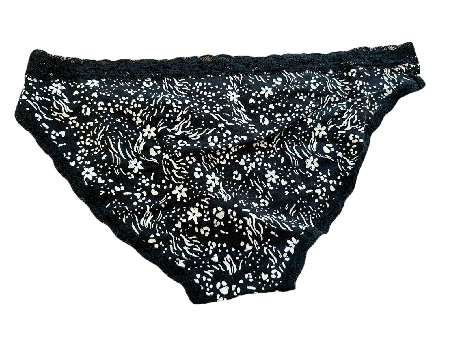 Ex M&S black and white floral pattern lace trim knickers Size 14 New