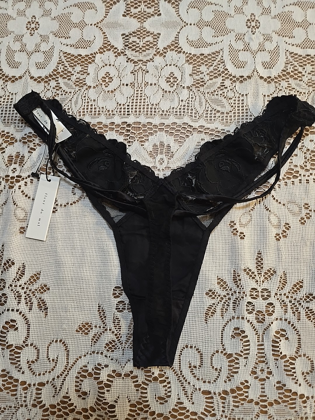 FLEUR DU MAL ROSE LOGO Embroidered Thong Medium Size 3 Black New