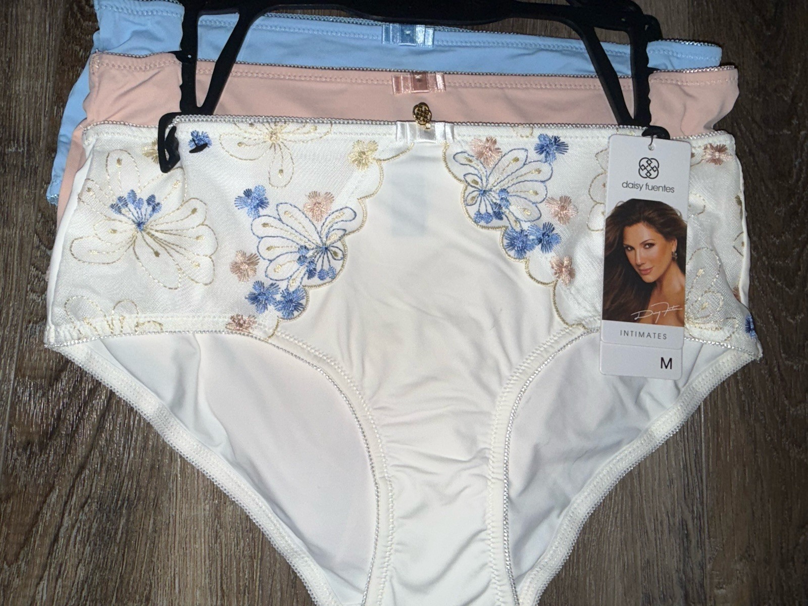 Daisy Fuentes ~ Womens Hipster Underwear Panties 3-Pair Polyester Blend (A) ~ M