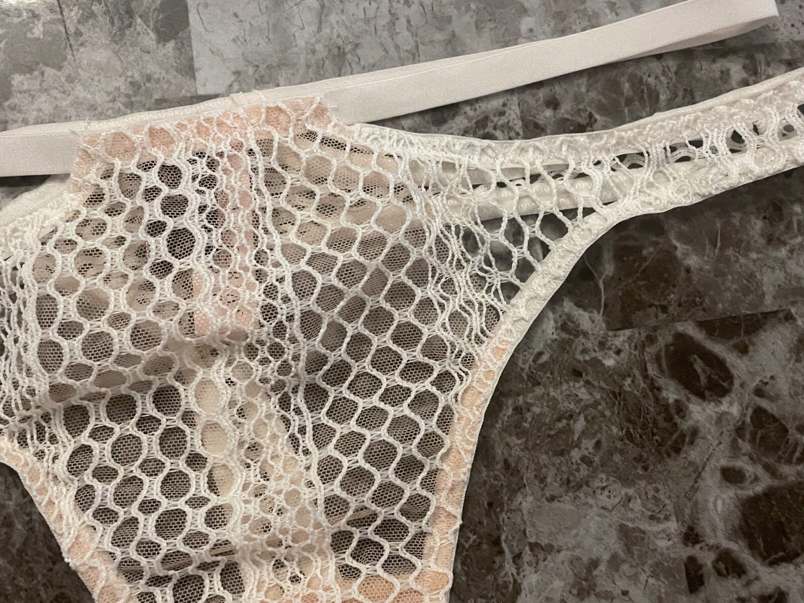 NWT VICTORIA’S SECRET SMALL FISHNET NETTED MESH STRAPPY RARE THONG PANTIES