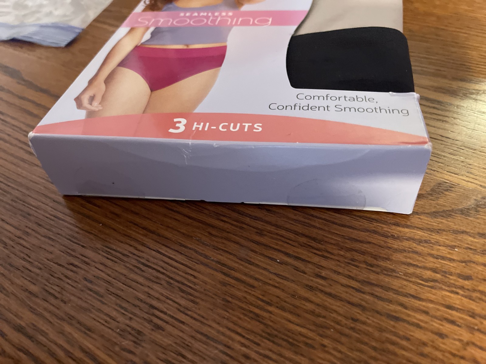 Women’s 3 pack Seamless Smoothing Hi-Cuts Hanes Assorted Size 5 /S small