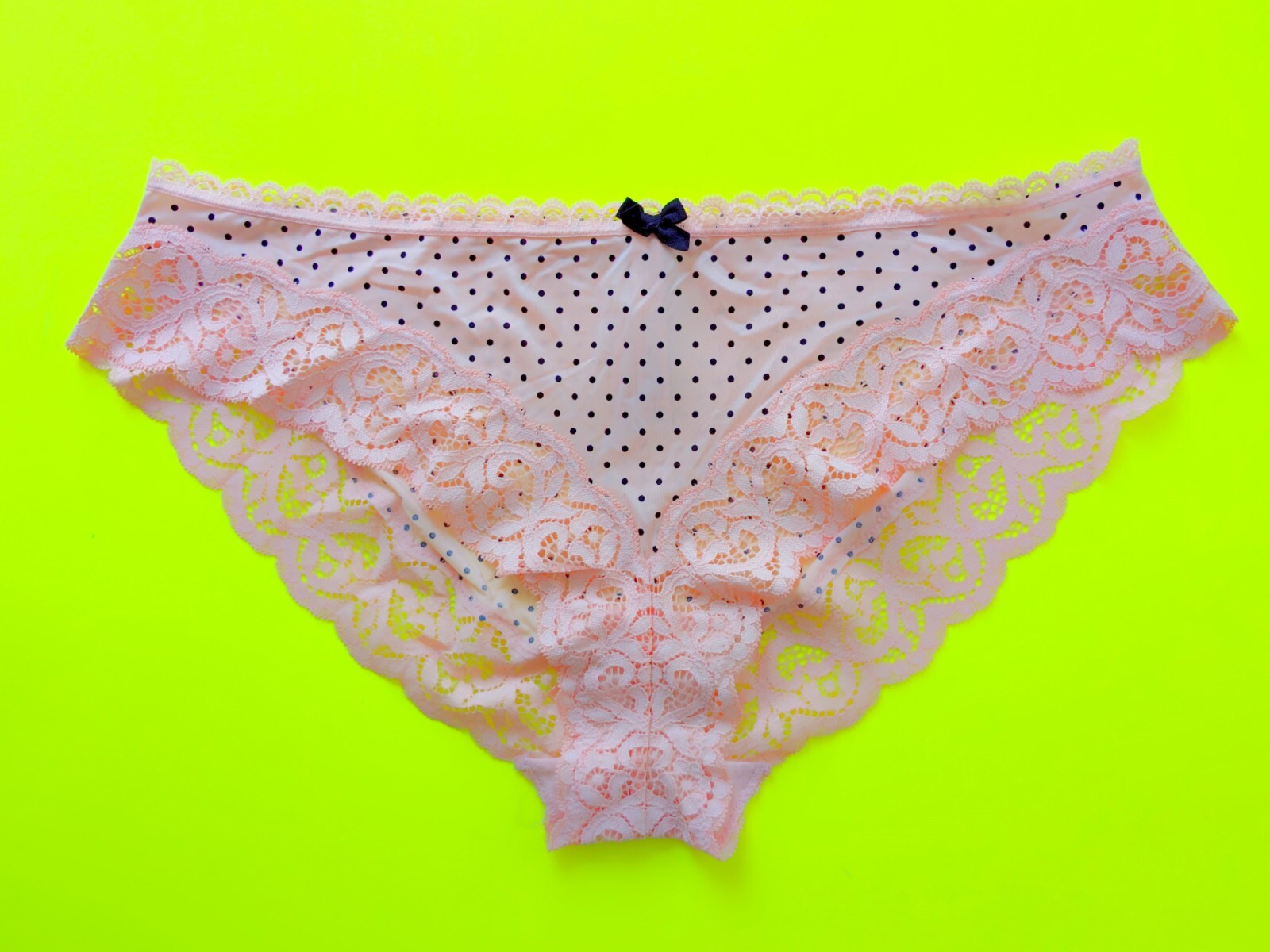 Victoria’s Secret XL Body by Victoria Peach Color Luxe Lace Dotted Bikini Panty