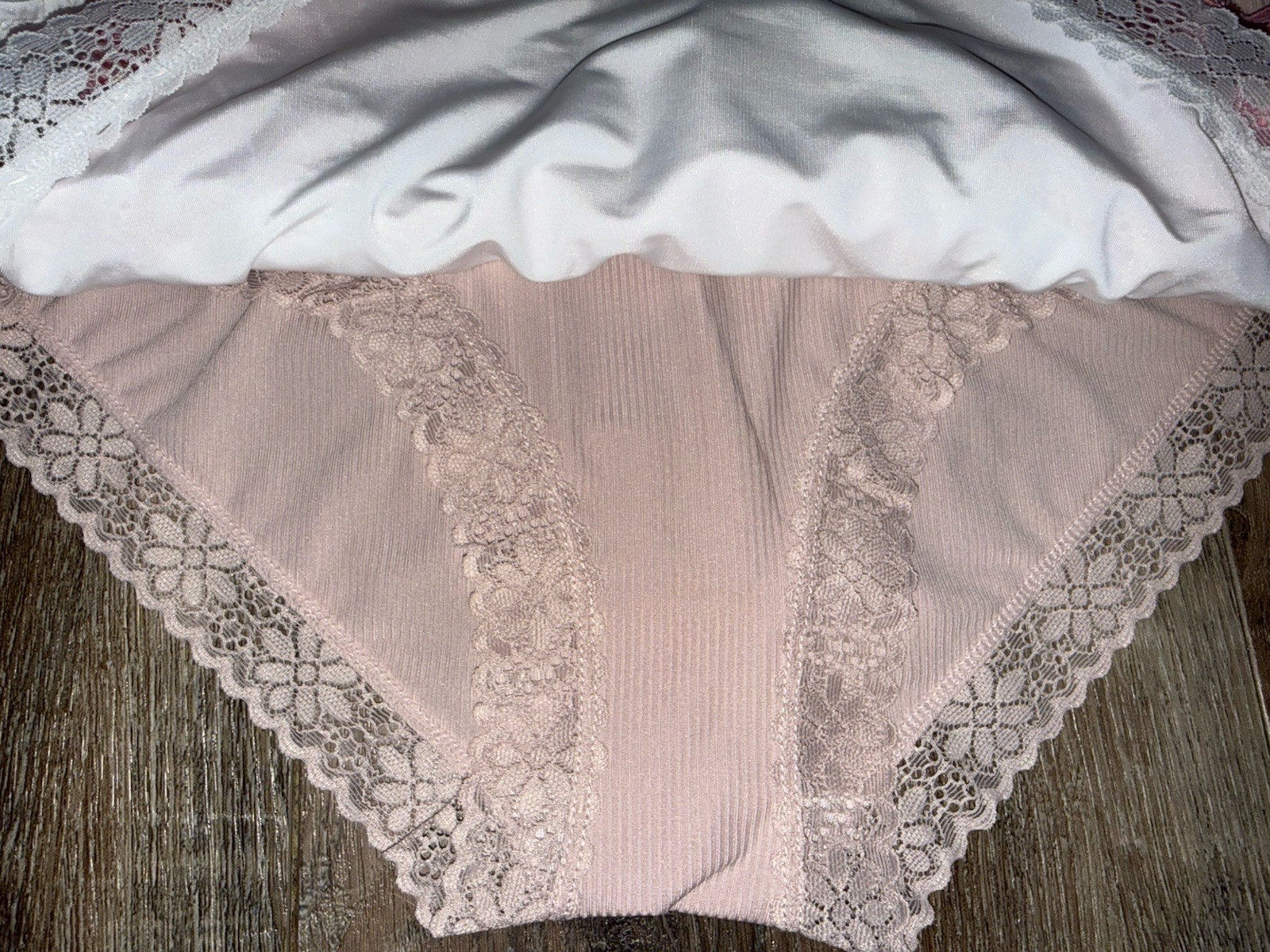 Daisy Fuentes ~ Women’s Hipster Underwear Panties Polyester Blend 5-Pair ~ M