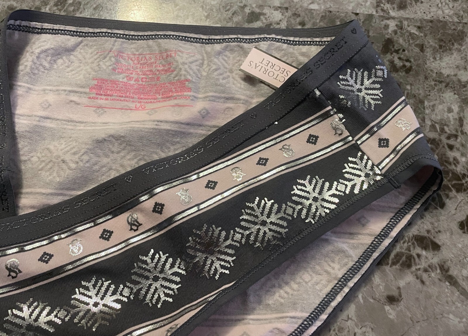 NWT VICTORIA’S SECRET LARGE SILVER SNOWFLAKE FAIR ISLE RARE HIPHUGGER PANTIES