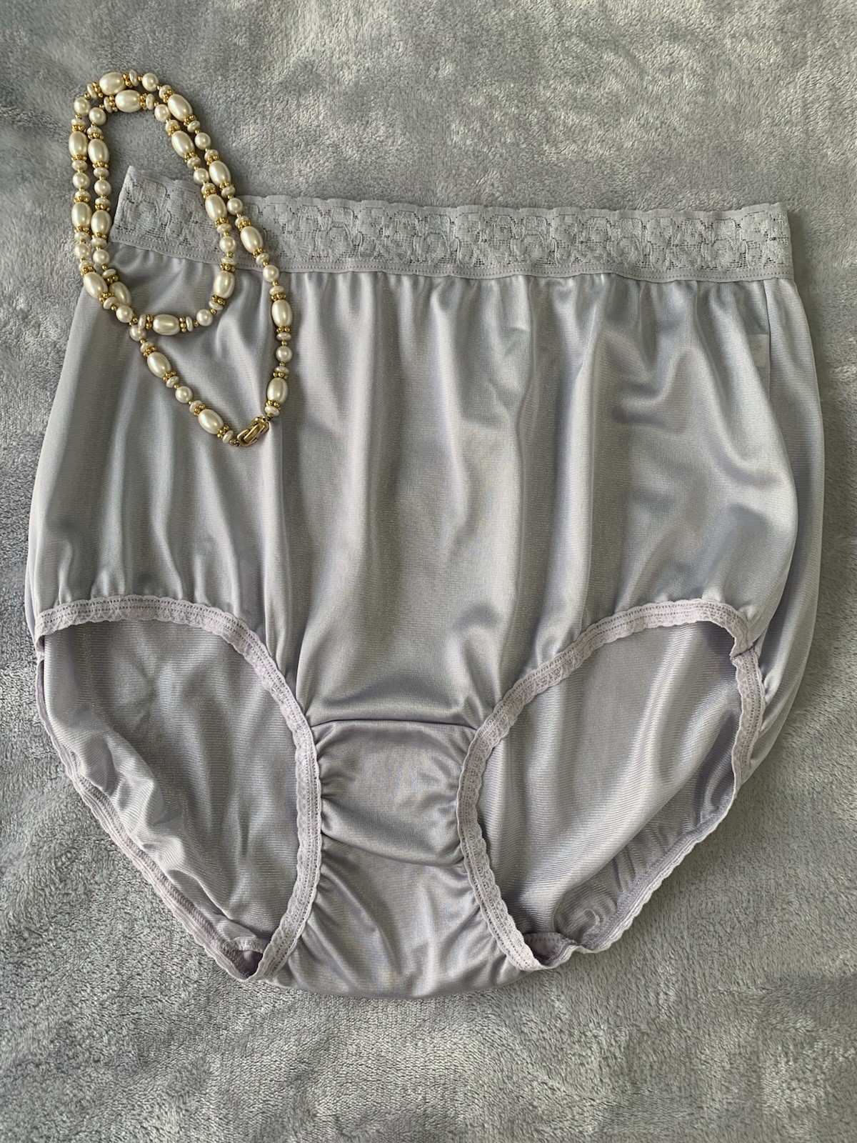 Vtg Shiny Sz 9 Hanes 1990s All Nylon Hi Cut Lace Top Panties Semi Sheer NOS