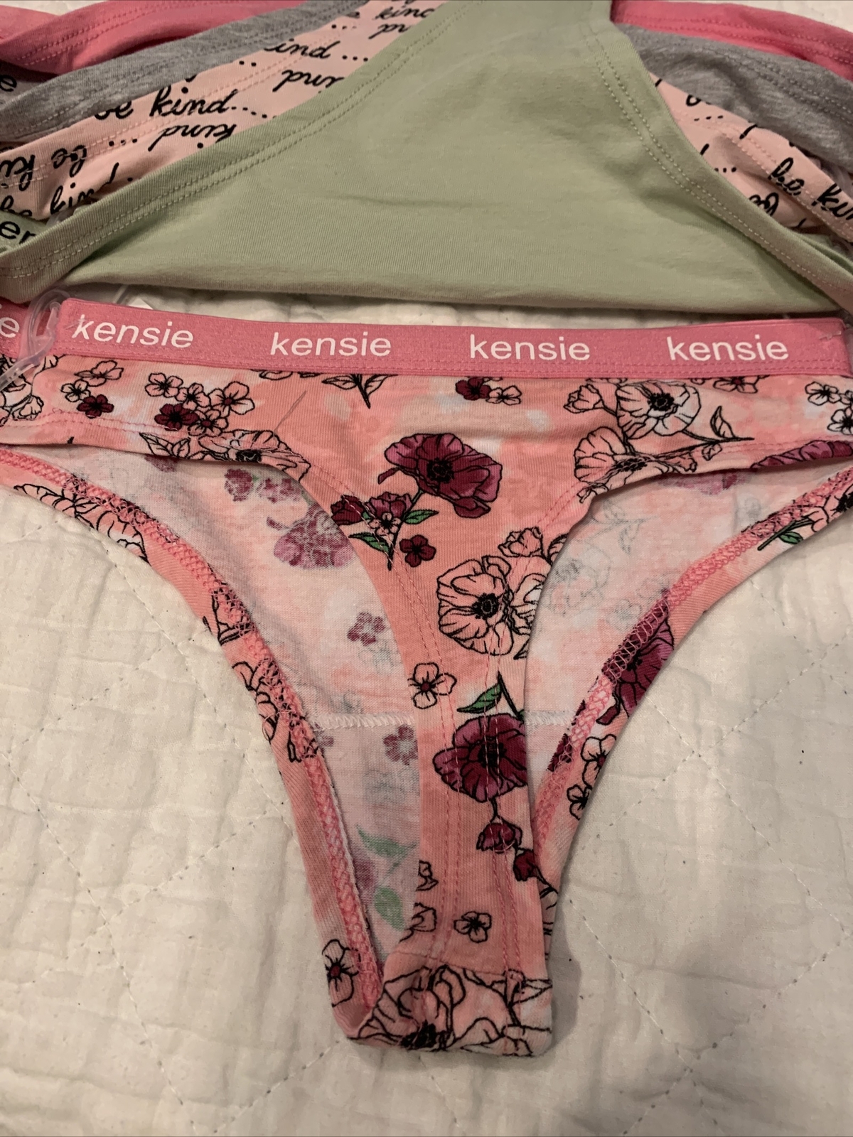Kensie Lingerie Tag Free Thong Panties Underwear Pink Gray Peach Large 5 Pack