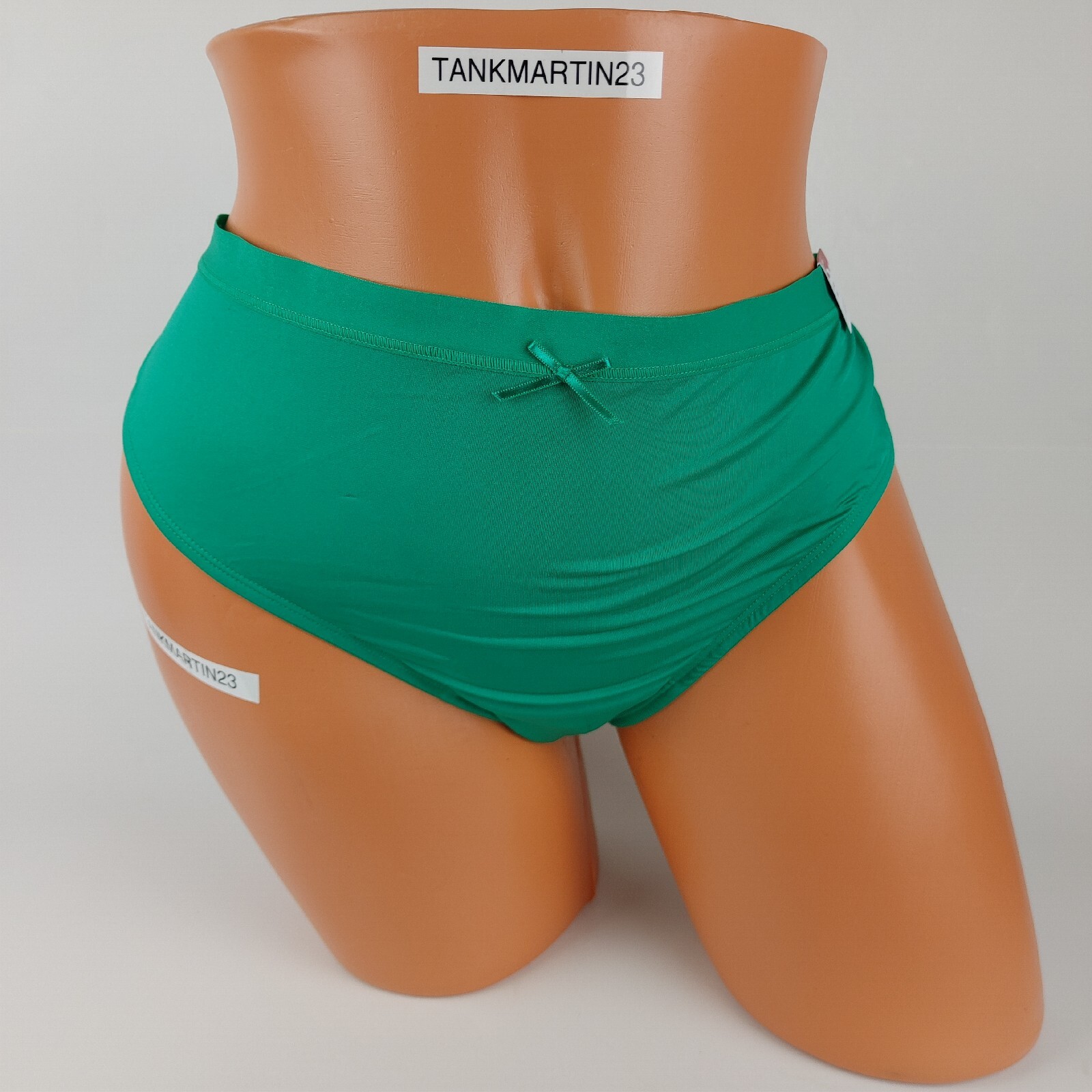 LANE BRYANT CACIQUE NO SHOW THONG 18/20 PANTY PLUS GREEN W/ GREEN LACE SOLID