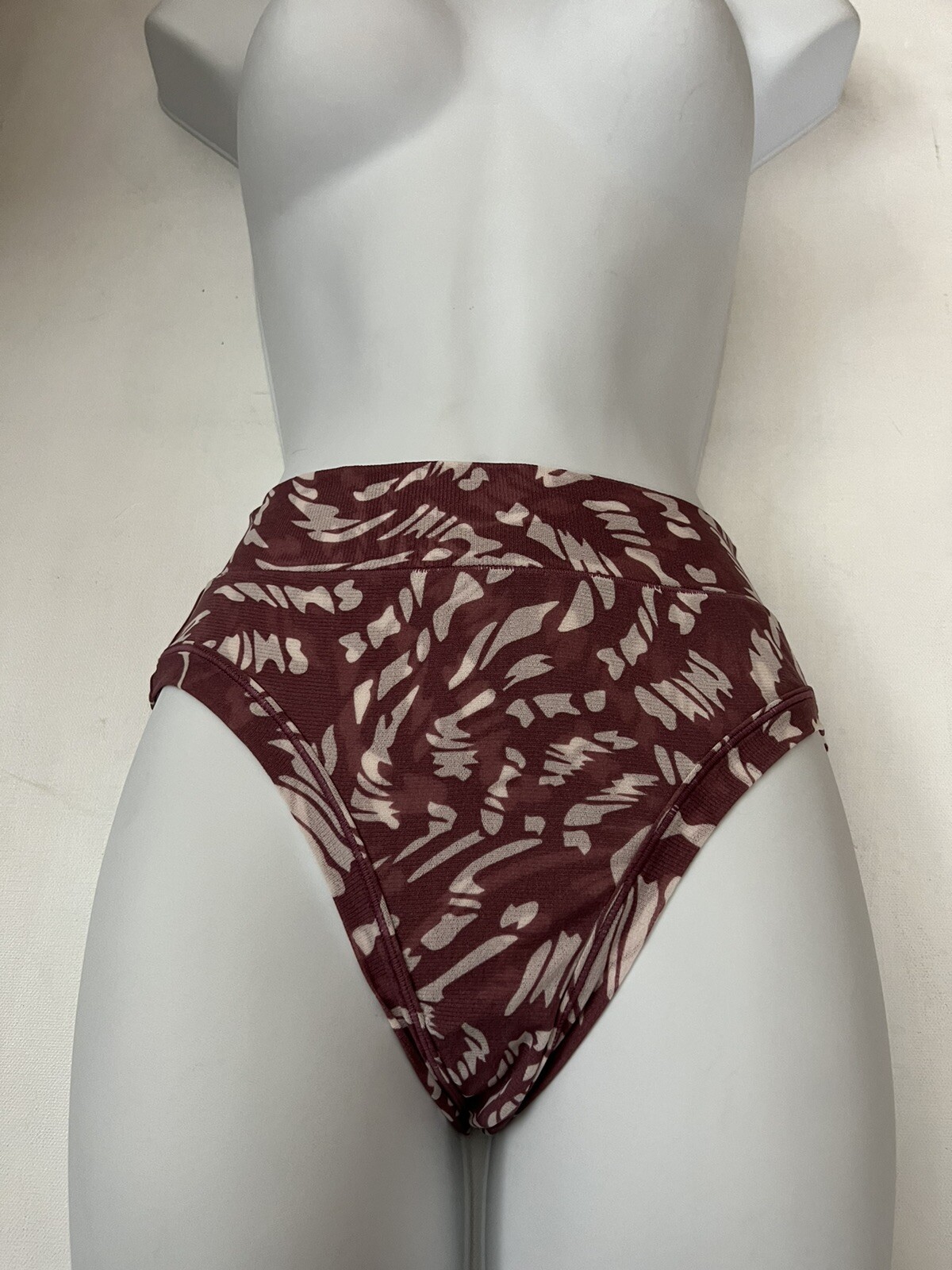 SKIMS SUMMER MESH MID WAIST Raspberry Swirl Pantie Underwear Size Small S Nwt