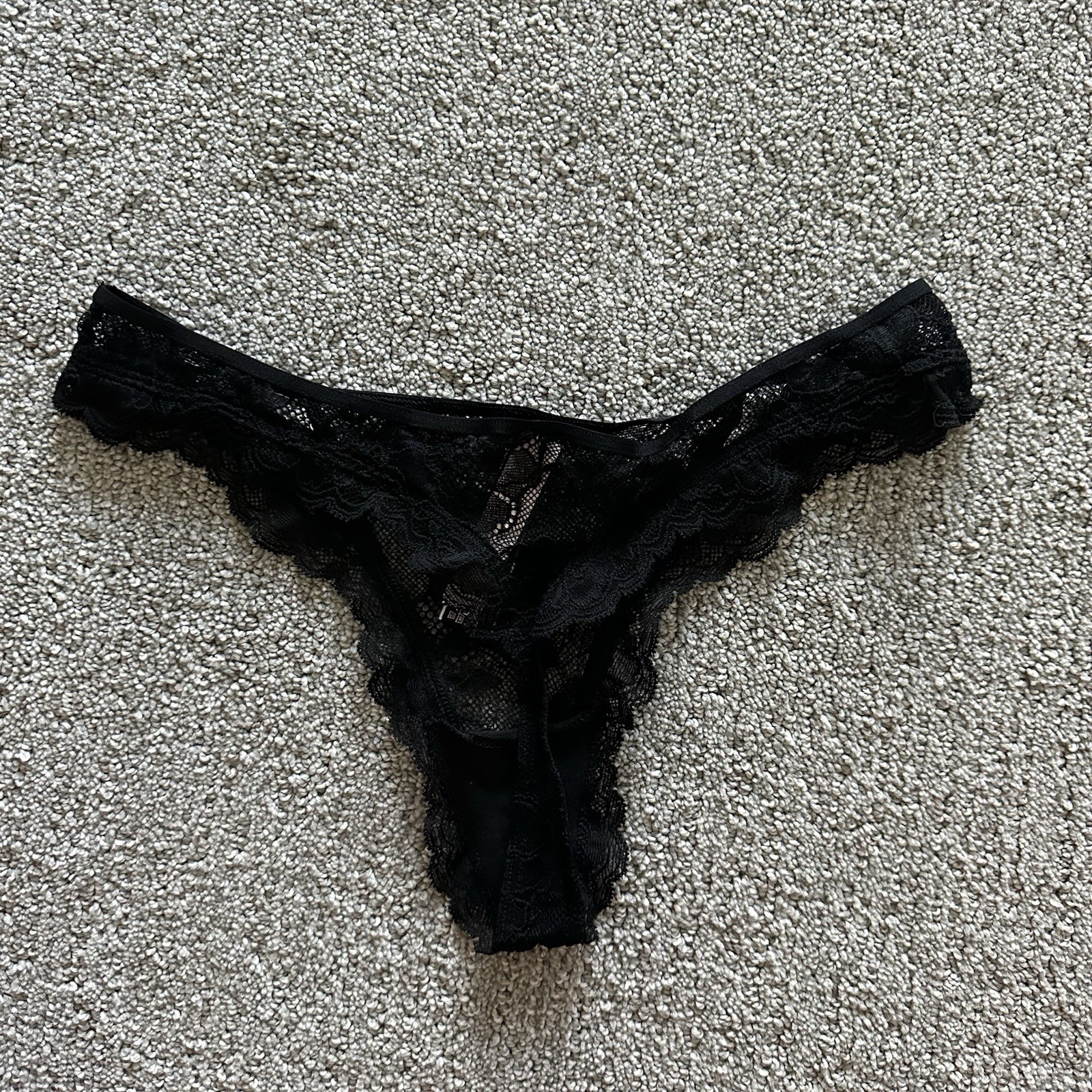 Victoria’s Secret Lace Dream Angels Thong From 2021 Size Small