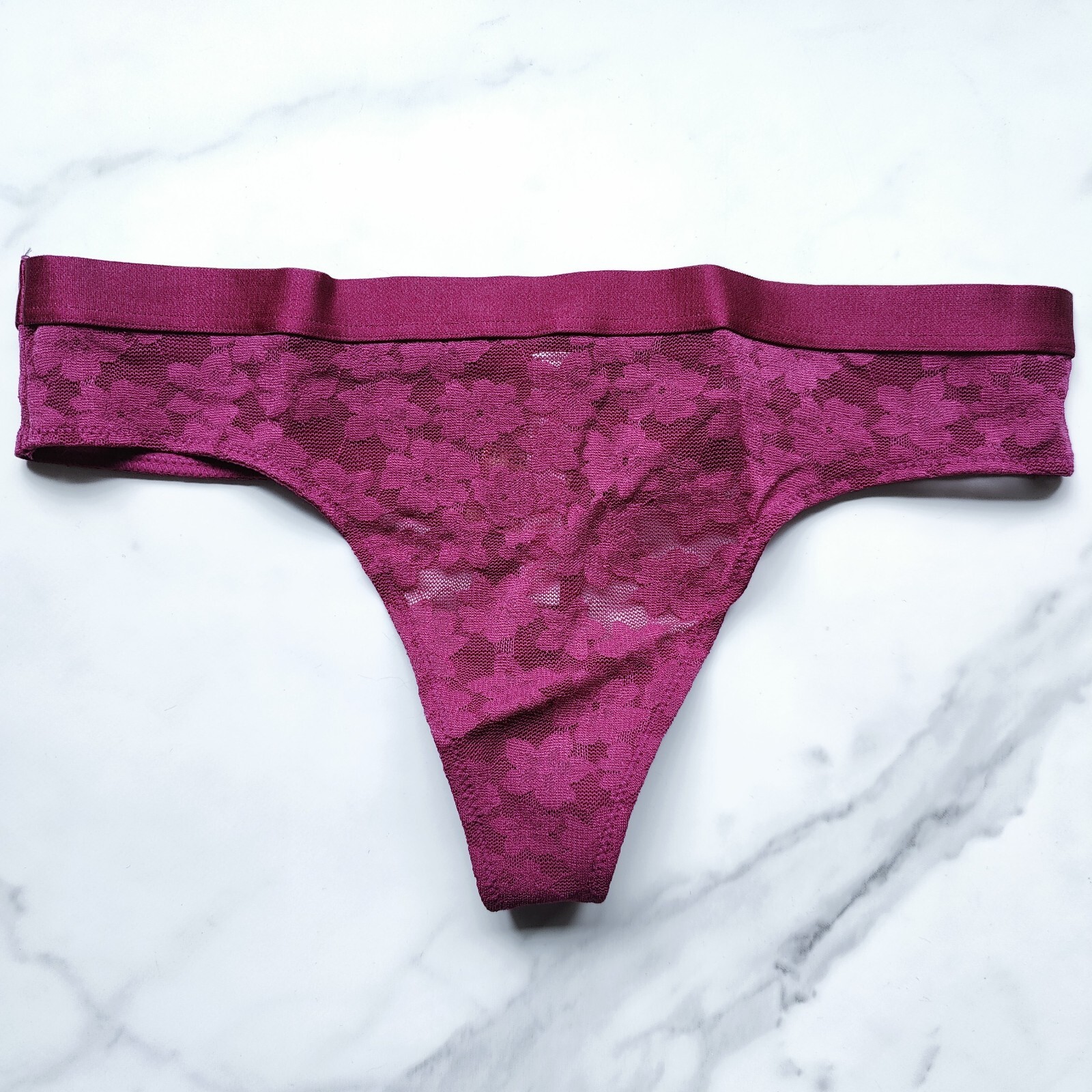 PINK Victoria’s Secret Wear Everywhere Lace Thong Panty Vivid Magenta SZ S