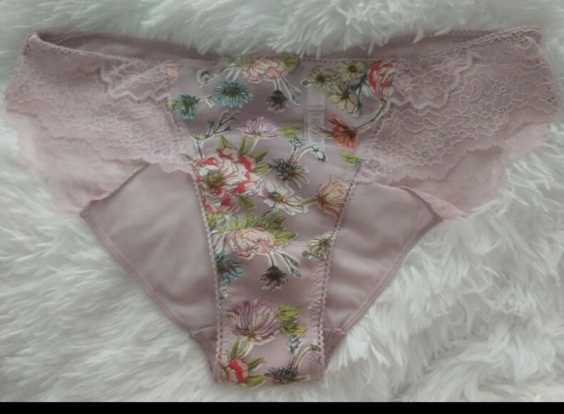 Victoria’s Secret Panty size M floral embroidered
