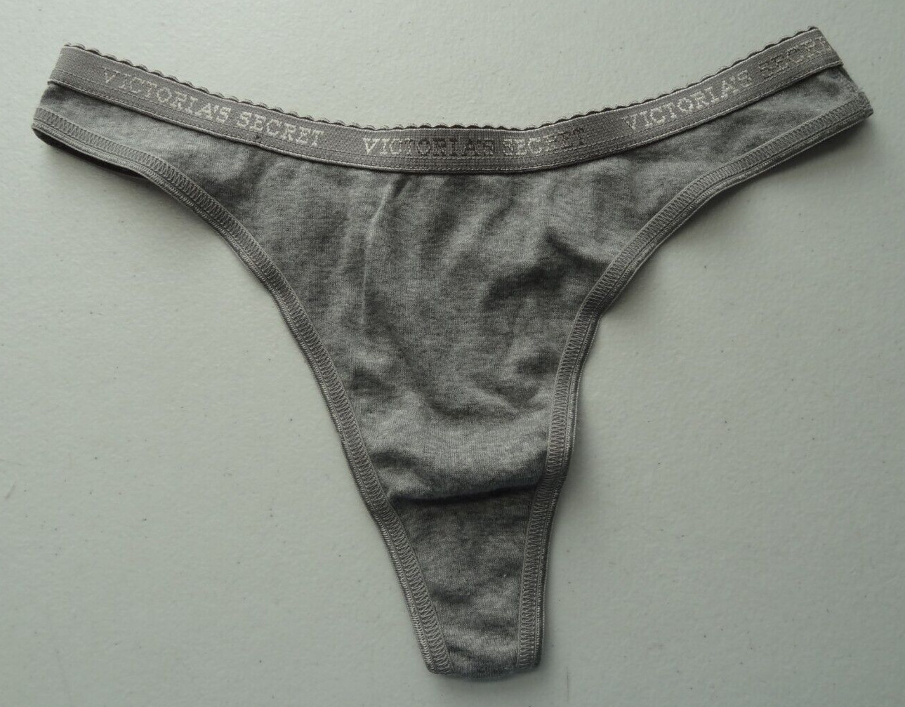CHOICE NWT Victoria’s Secret VS S Low-Rise Cotton Thong VTG 2004 Logo Waistband