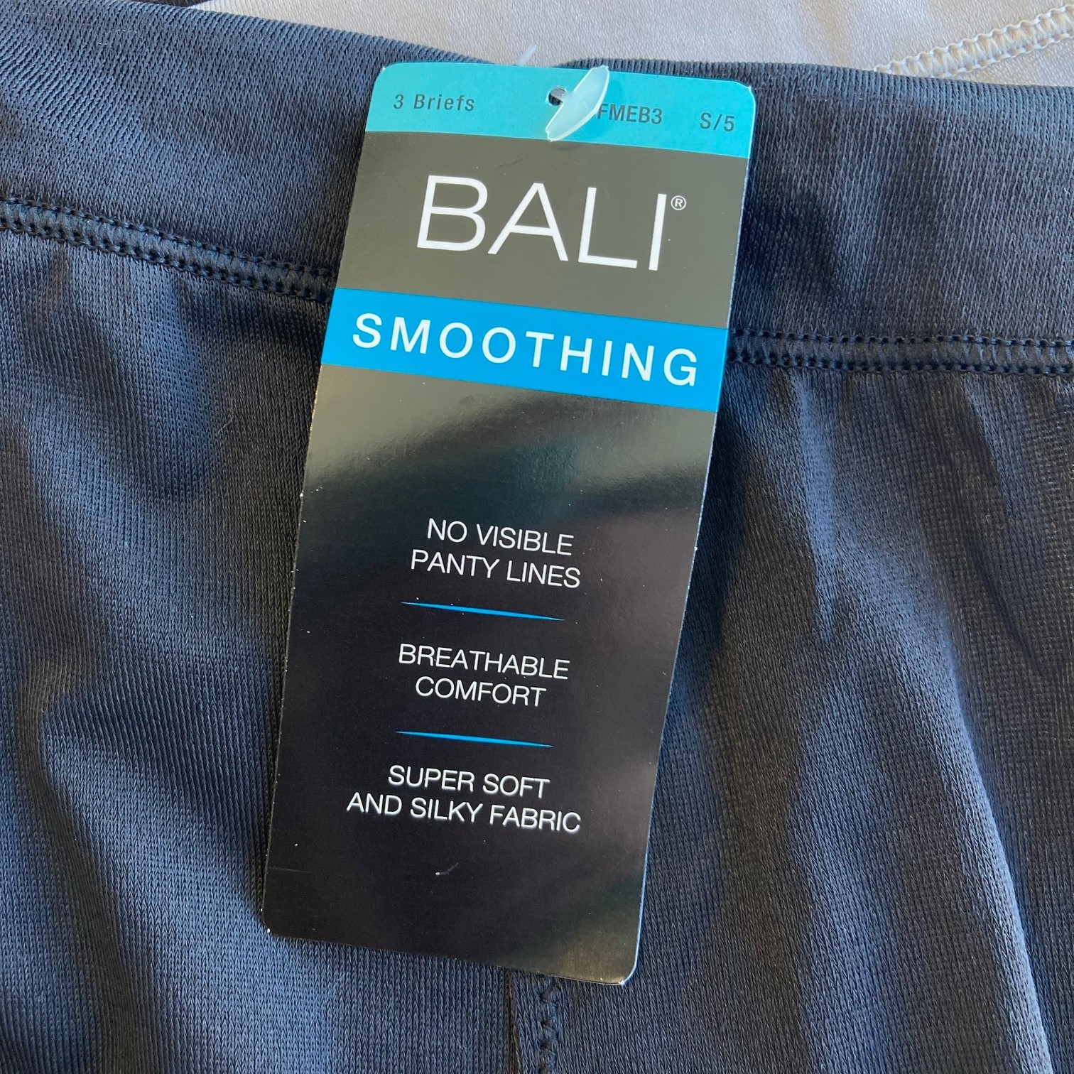 Bali One Smooth U Ultra Light Briefs 3-Pack S/5 Black Gray DFMEB3 NWT