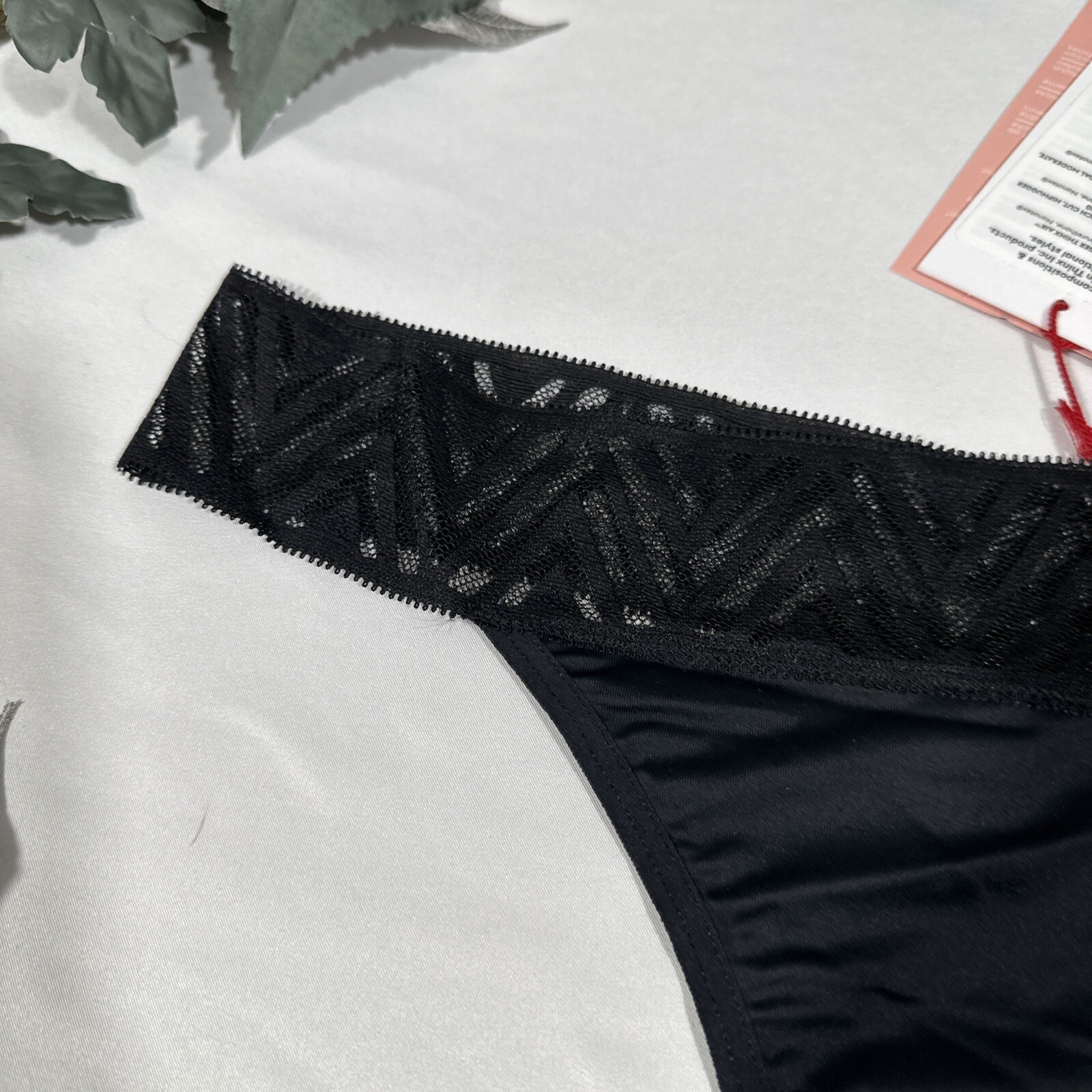 NWT $25 Thinx [ PLUS 3X ] Lace Period Light Absorbency Thong in Black #5340