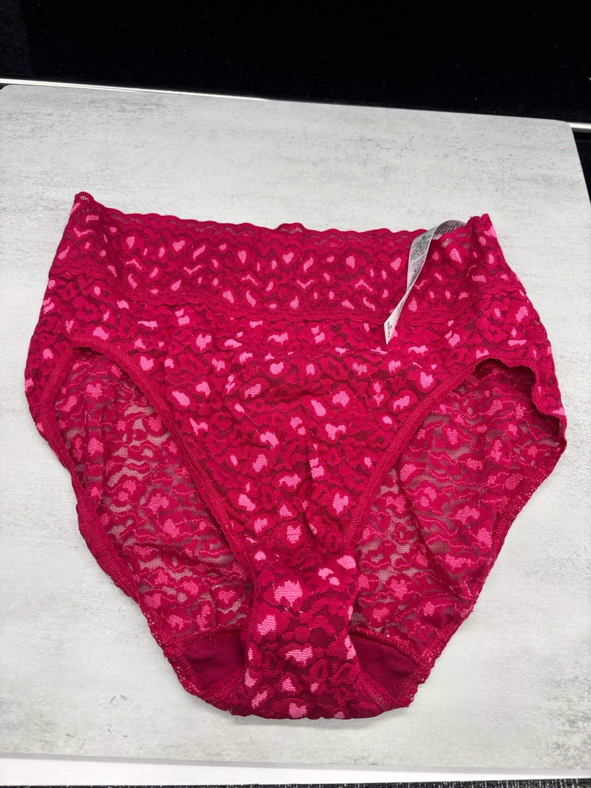 Hanky Panky Brand Lace Hearts Panties Size XS NWOT Valentines