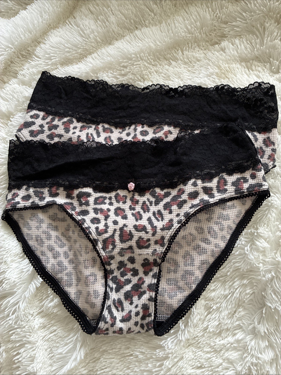 VICTORIA’S SECRET Thermal Hiphugger Panty Small Leopard Black Lace Waist Lot 2