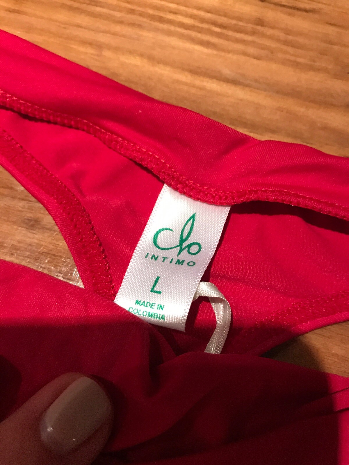 NEW WITH TAGS Anthropologie Clo Intimo Thong RED/ROUGE size LARGE