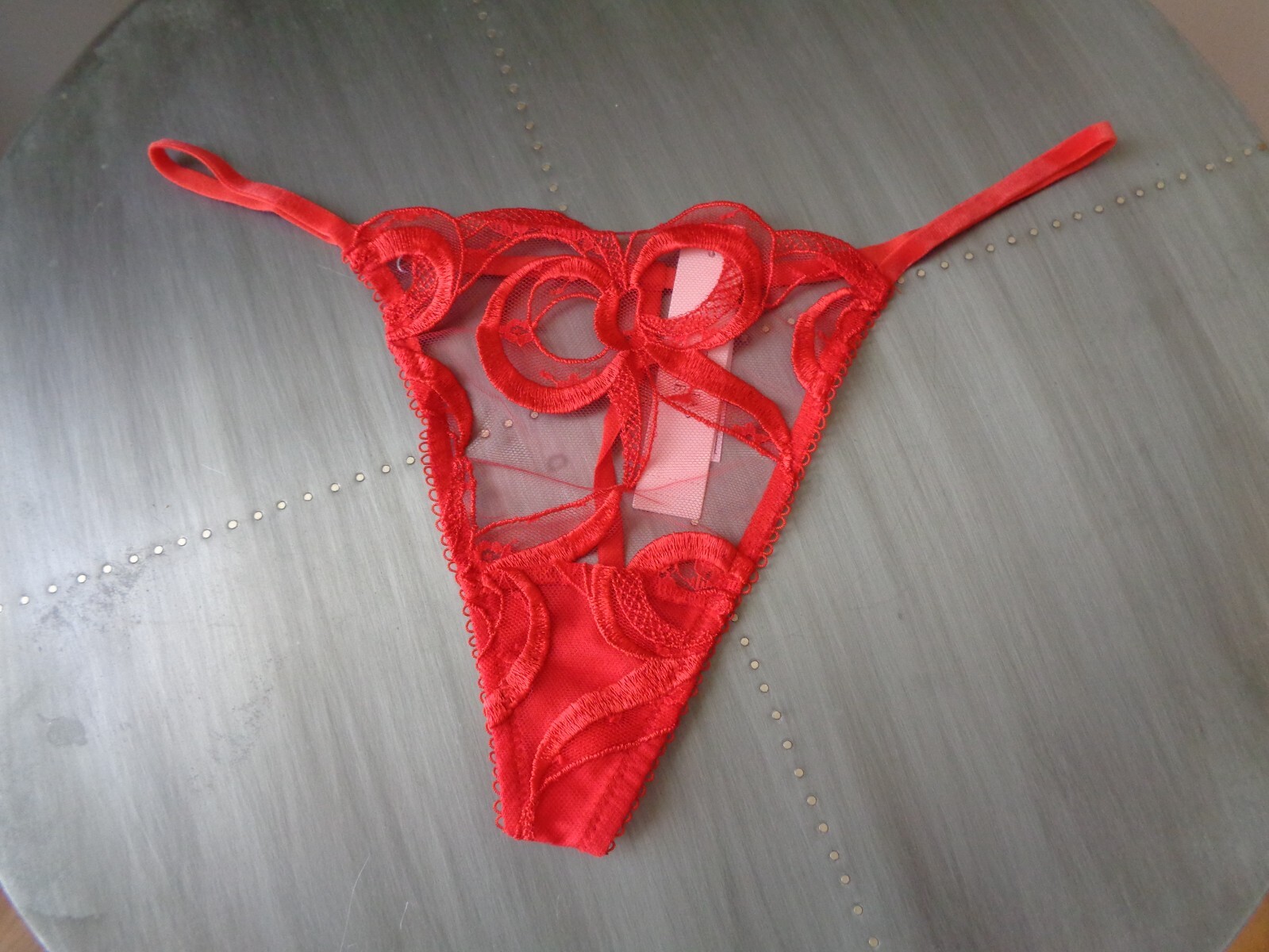 Victoria’s Secret Tied with a Bow RED V String Thong Medium