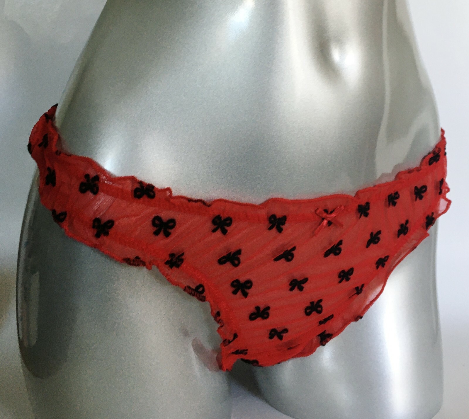 NWT Victorias Secret Dream Angels Ruffle Mesh Thong Panty Red with Black Bows S
