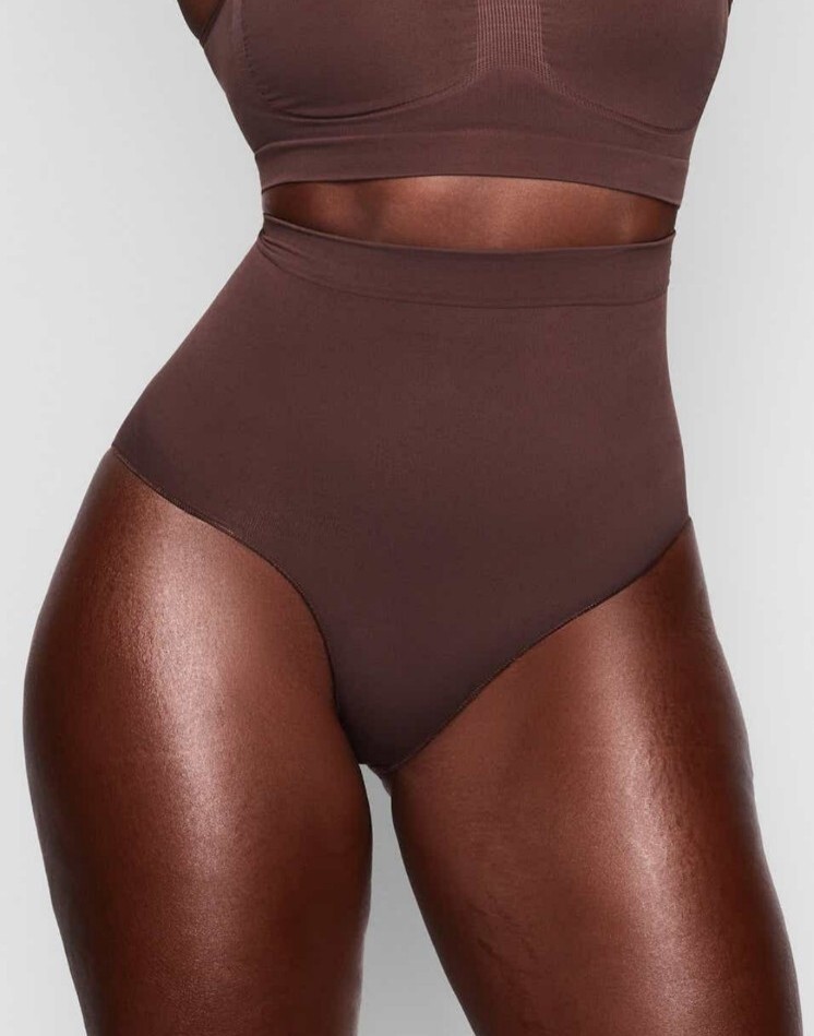 New Women’s SKIMS Cocoa Seamless Sculpting Mid Waist Brief Panty Size XXS/XS