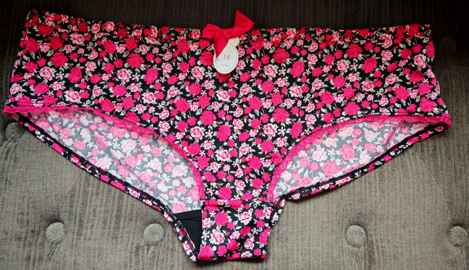 La Senza Black & Bright Pink Floral Knickers/Low Rise Shorts Size 18 To 20
