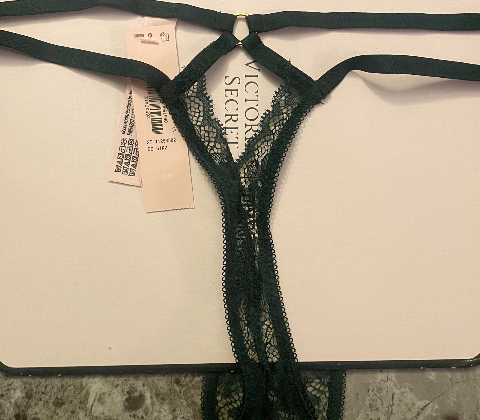 NWT VICTORIA’S SECRET GREEN LACE STRAPPY GOLD RING CROTCHLESS THONG PANTIES