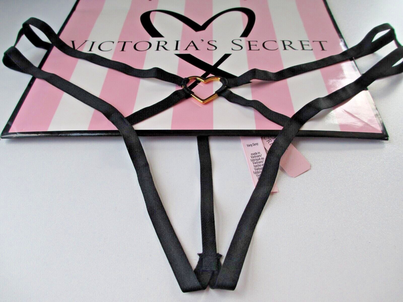 VICTORIA’S SECRET VERY SEXY Black V-String Thong Panty Heart Hardware Open Front