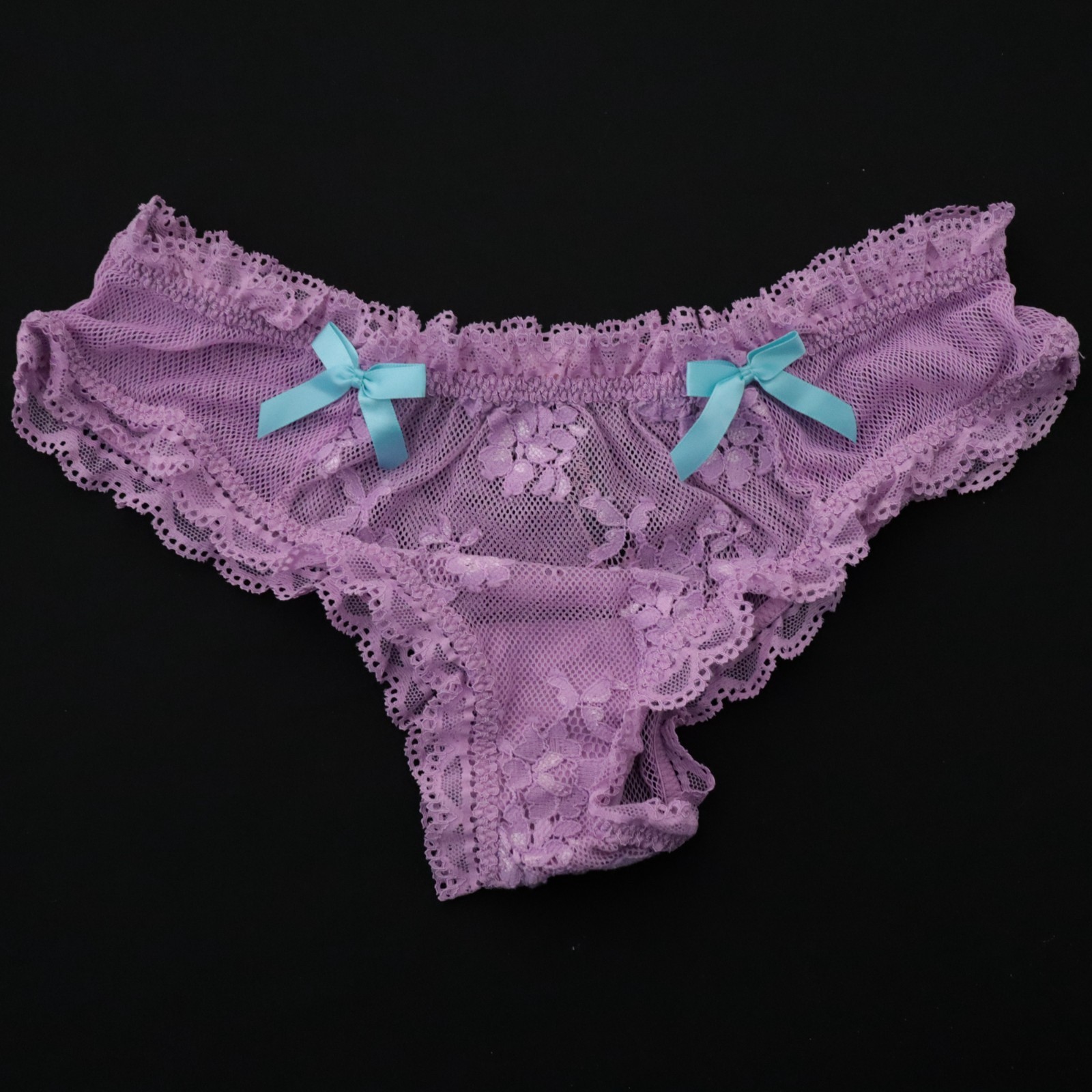 NEW Victoria’s Secret VTG Sexy Little Things Lace Ruffle Frilly Panty SMALL