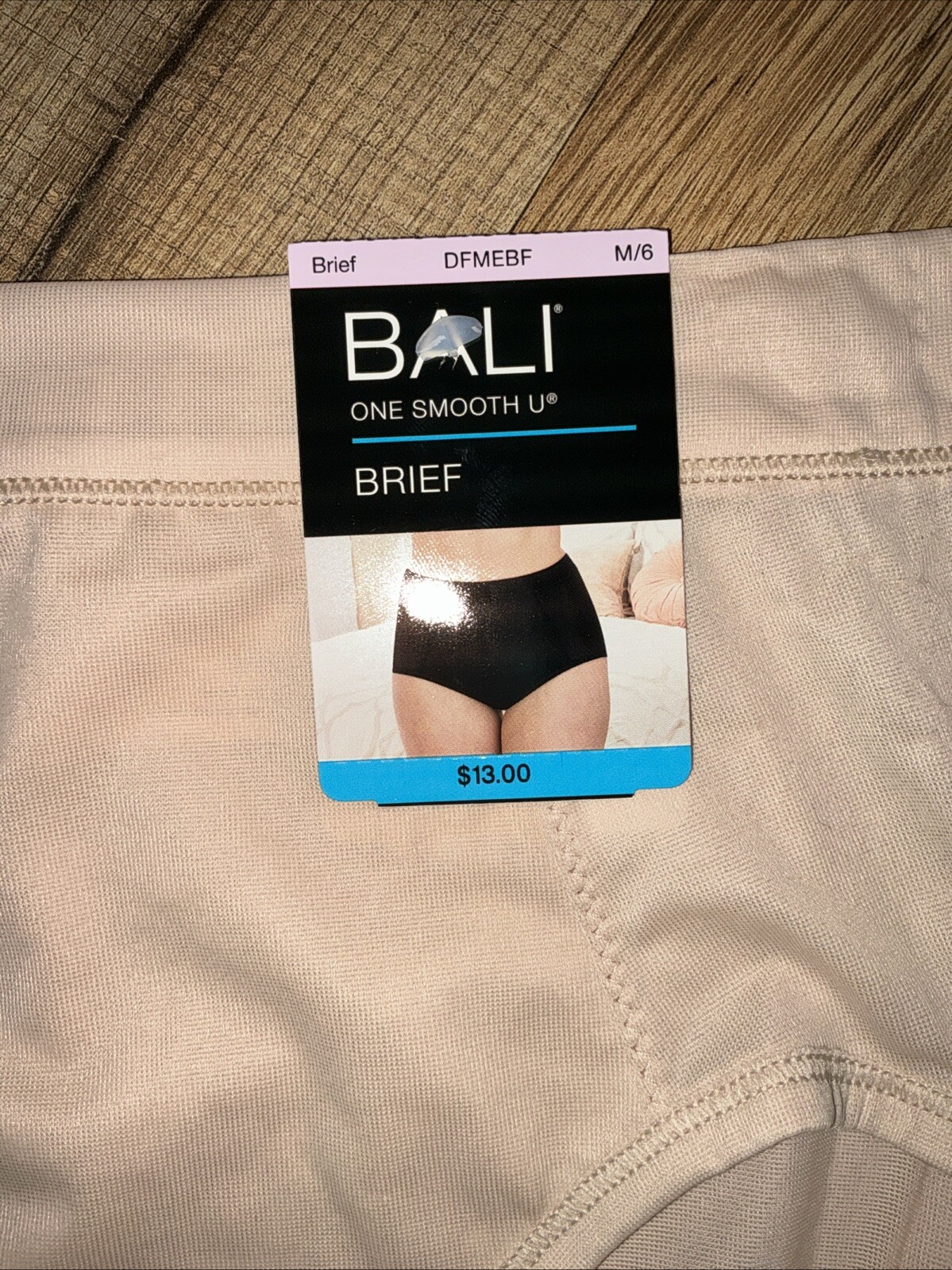 Bali Women’s M/6 Panty Brief One Smooth U Stretch NUDE NWT