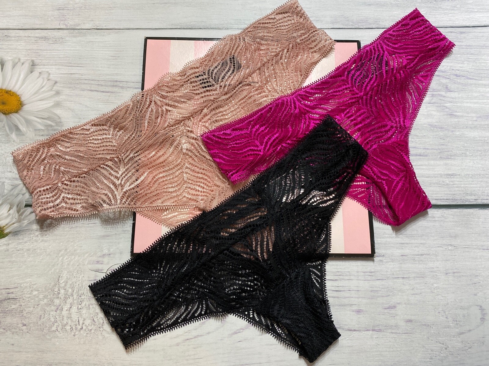 New $24.50 Victoria’s Secret Tanga Zebra Lace Cutout Cheeky Panty
