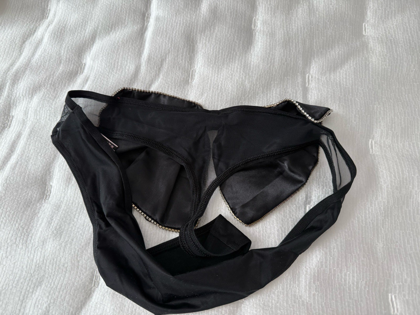 victoria secret lingerie Bow Thong Black Panty Size Large