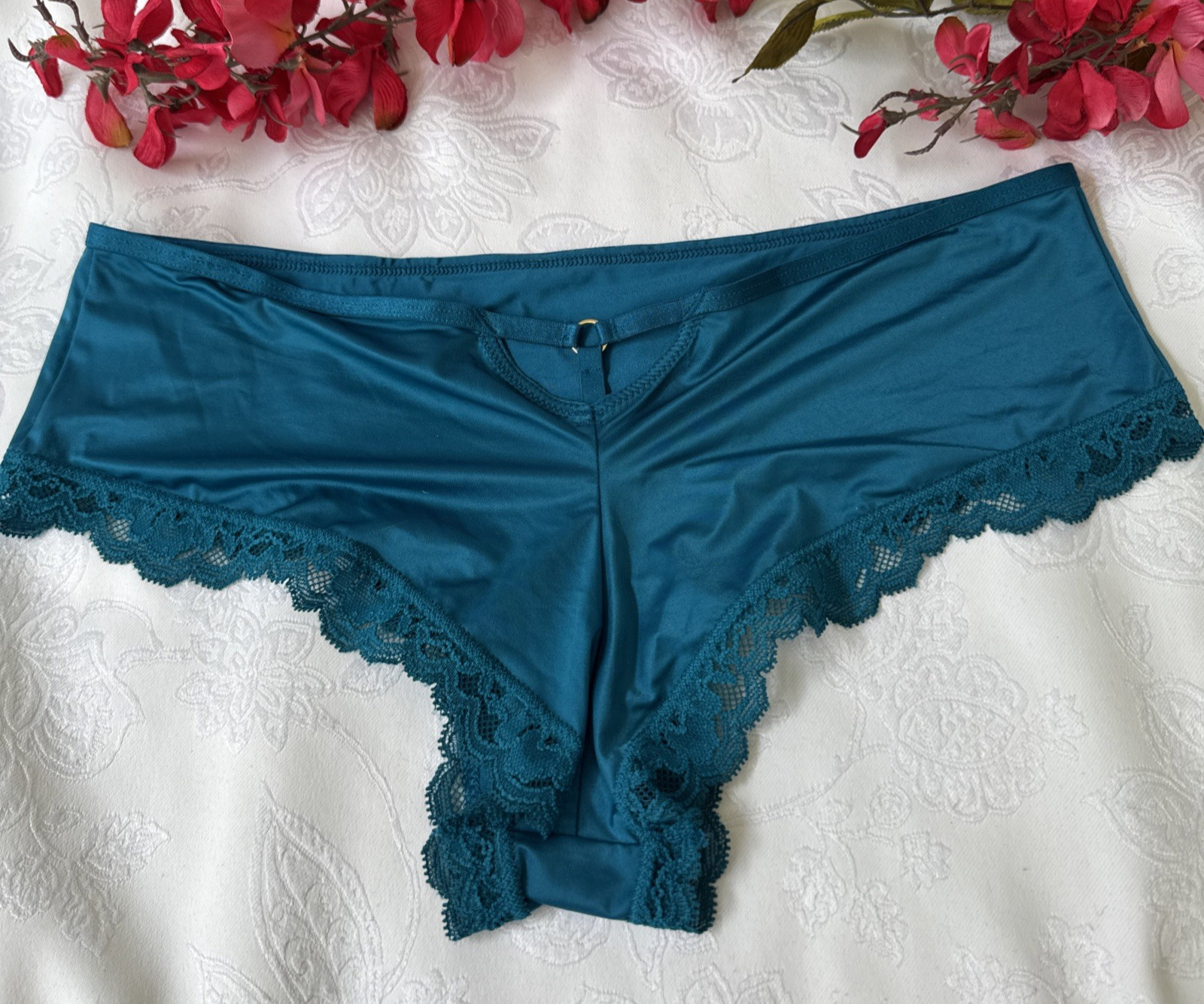 VICTORIA’S SECRET M TEAL BLUE SILKY CHARM CUT OUT BACK CHEEKY SUMMER PANTIES NWT