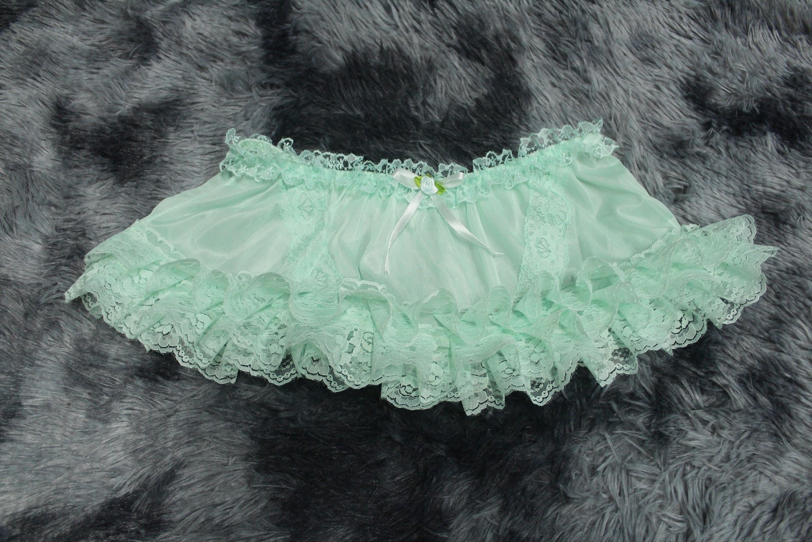 #A324 2XL/ElasticW.24-42″ Vintage Style 2PCS Green Nylon Half Slip + White Brief