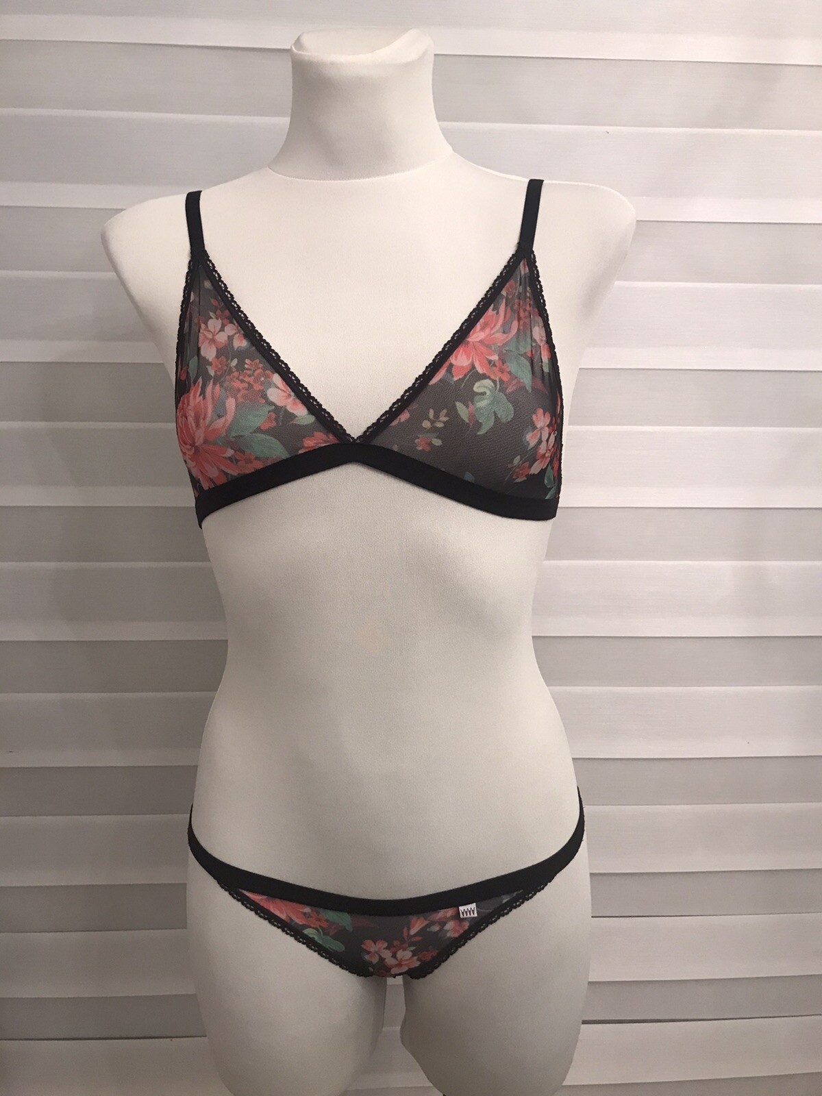 Wicked Weasel Dark Rose Panties Set bralette+Panties