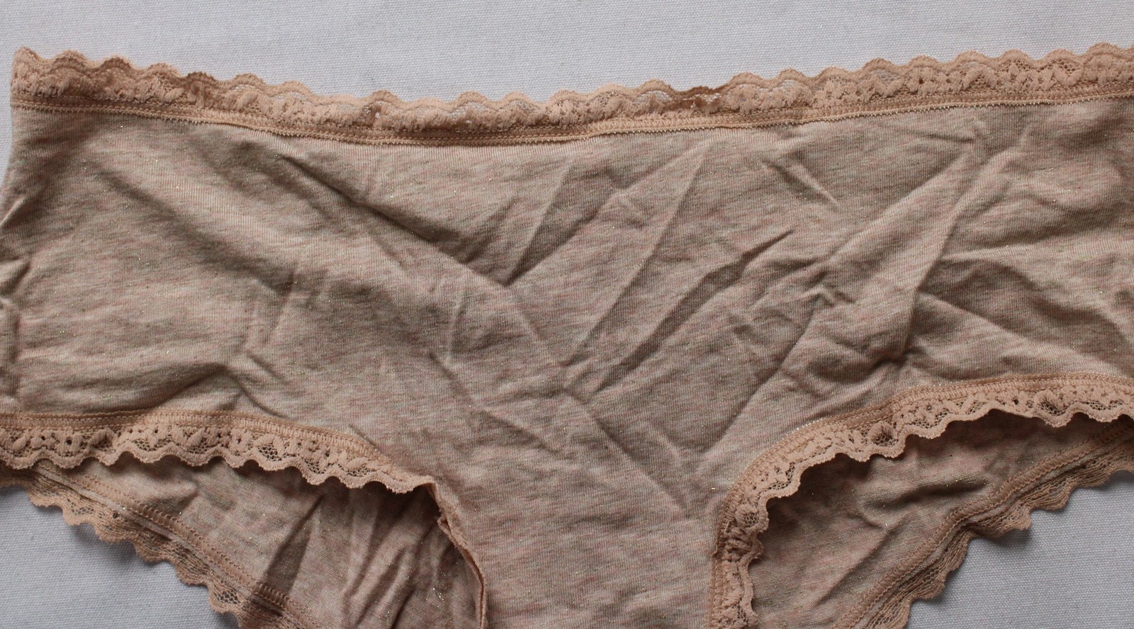 Victoria’s Secret Women’s Wink Lace-Trim Cheeky Panty CN6 Beige Medium