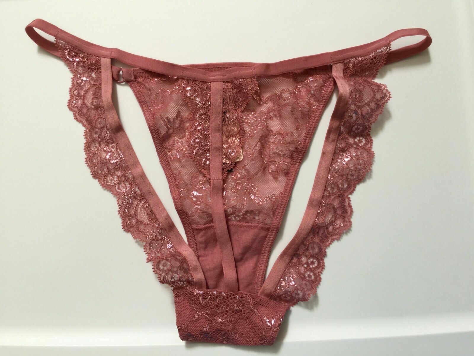 Victorias Secret Metallic Floral Lace String Bikini Panties Size L Mauve-Black