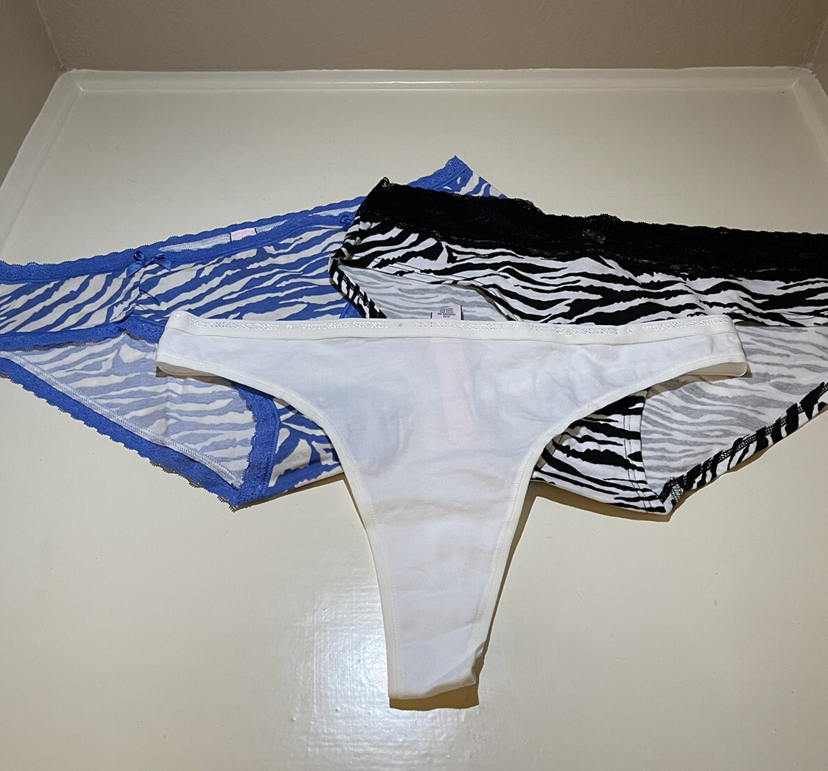 Victoria’s Secret Underwear Large Lot (3) See Photos
