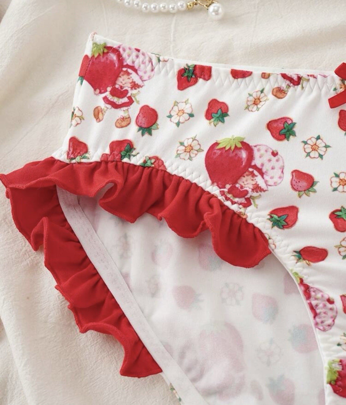 Strawberry Shortcake Licensed Women’s Teen Kawaii Bikini Panties Ruffle Large