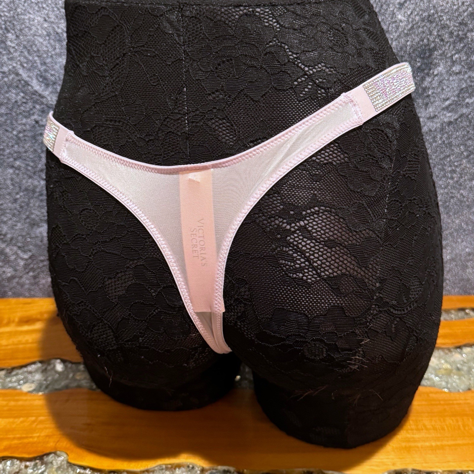 Victoria’s Secret Very Sexy Shine Strap Thong Panty Light Hyacinth MEDIUM NWT