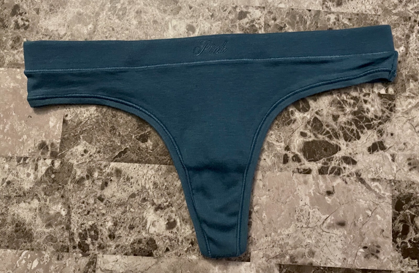 NWOT VICTORIA’S SECRET PINK TURQUOISE BLUE 100% COTTON LOGO BAND THONG PANTIES