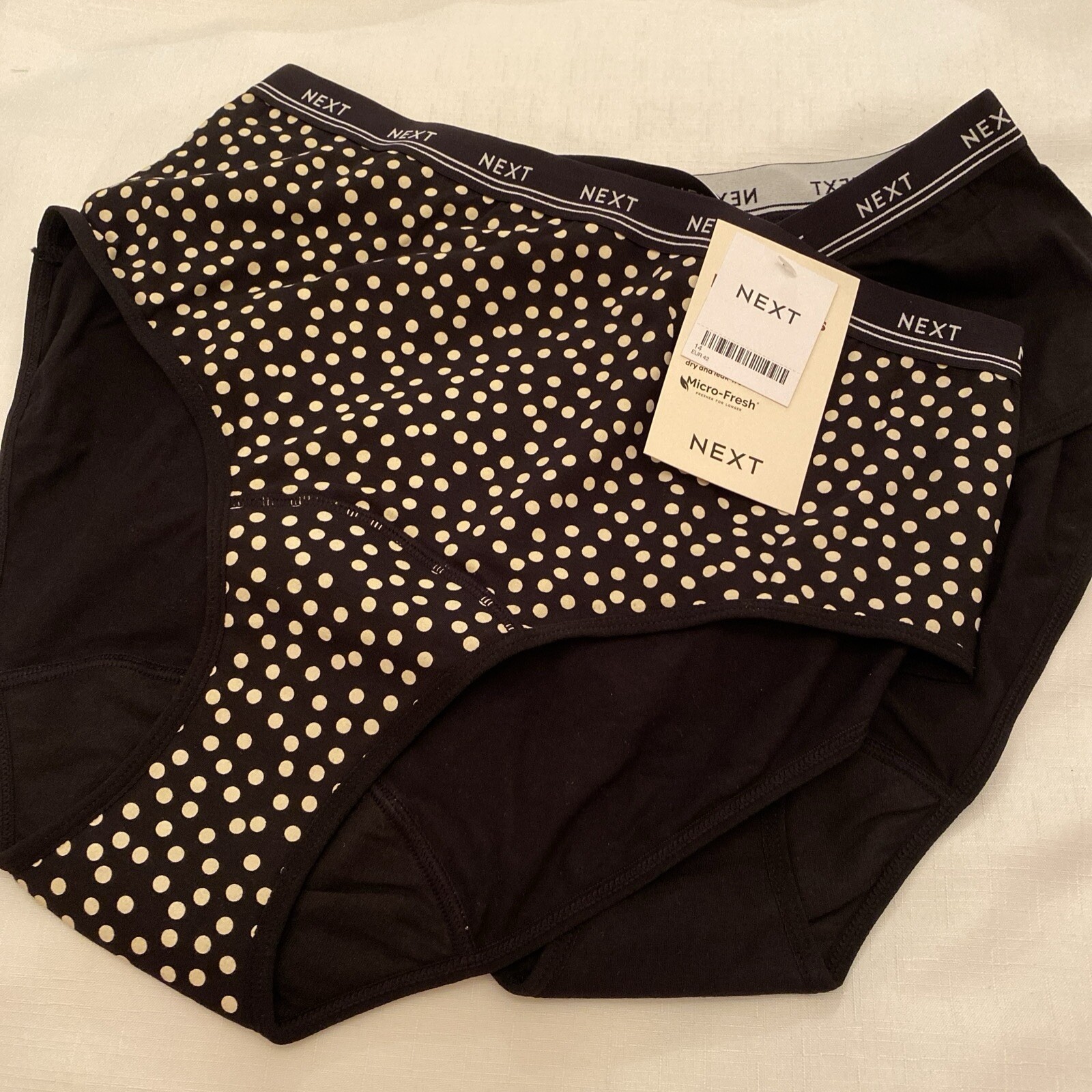 NEXT Period Pants Medium Flow – New Black / Spots Full Brief Size 14