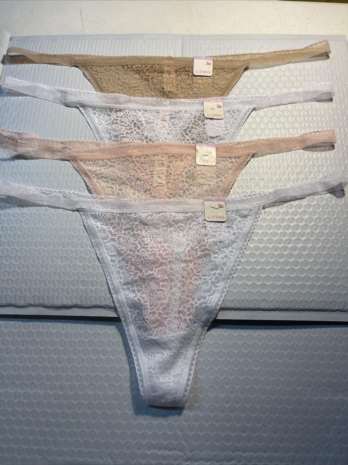 SO INTIMATES PANTIE G-STRINGS LOT OF 4 XL 1 PINK 2 WHITE 1 BEIGE New SKU A24