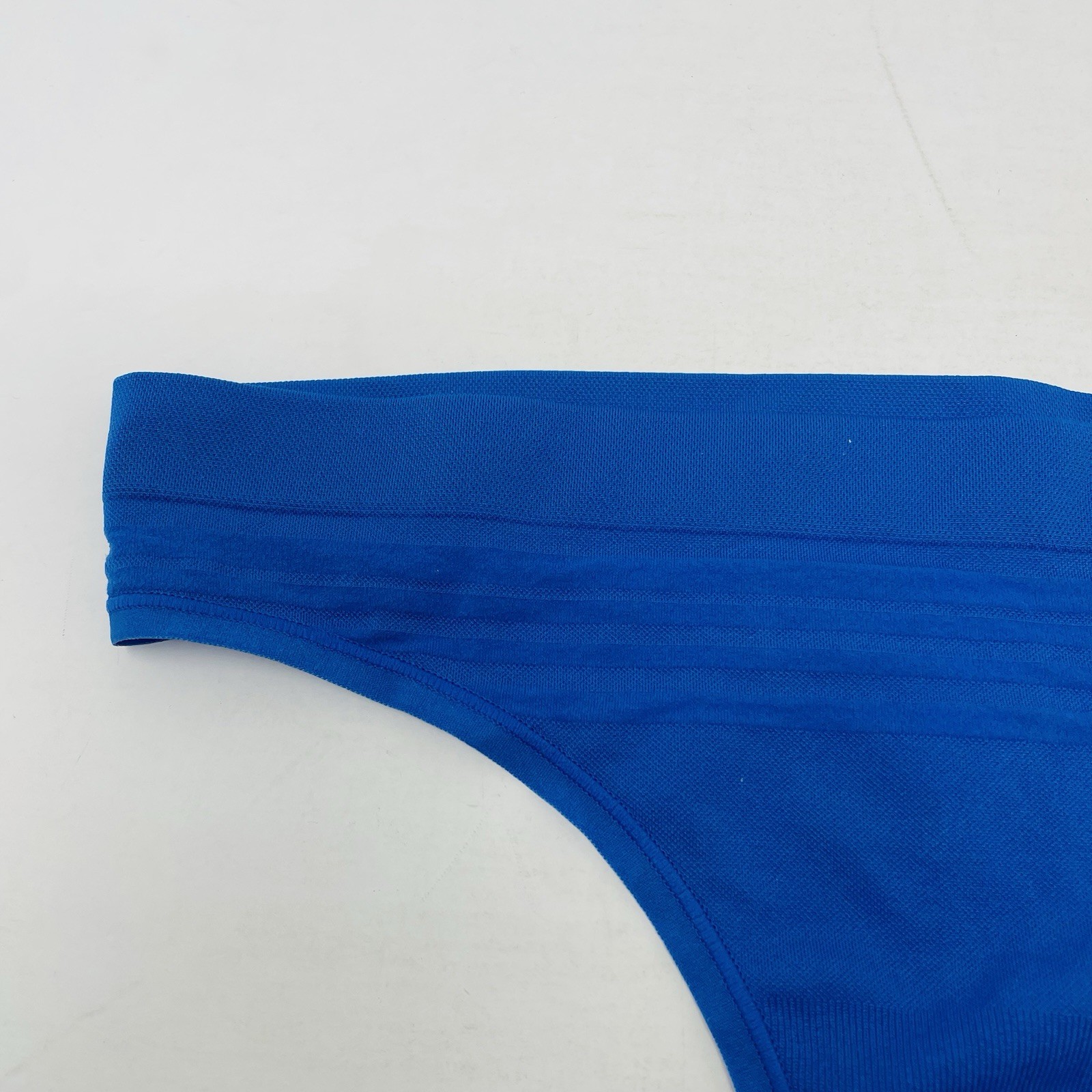Auden Womens Size Medium 8/10 Seamless Thong Underwear Panty in Blue 2070