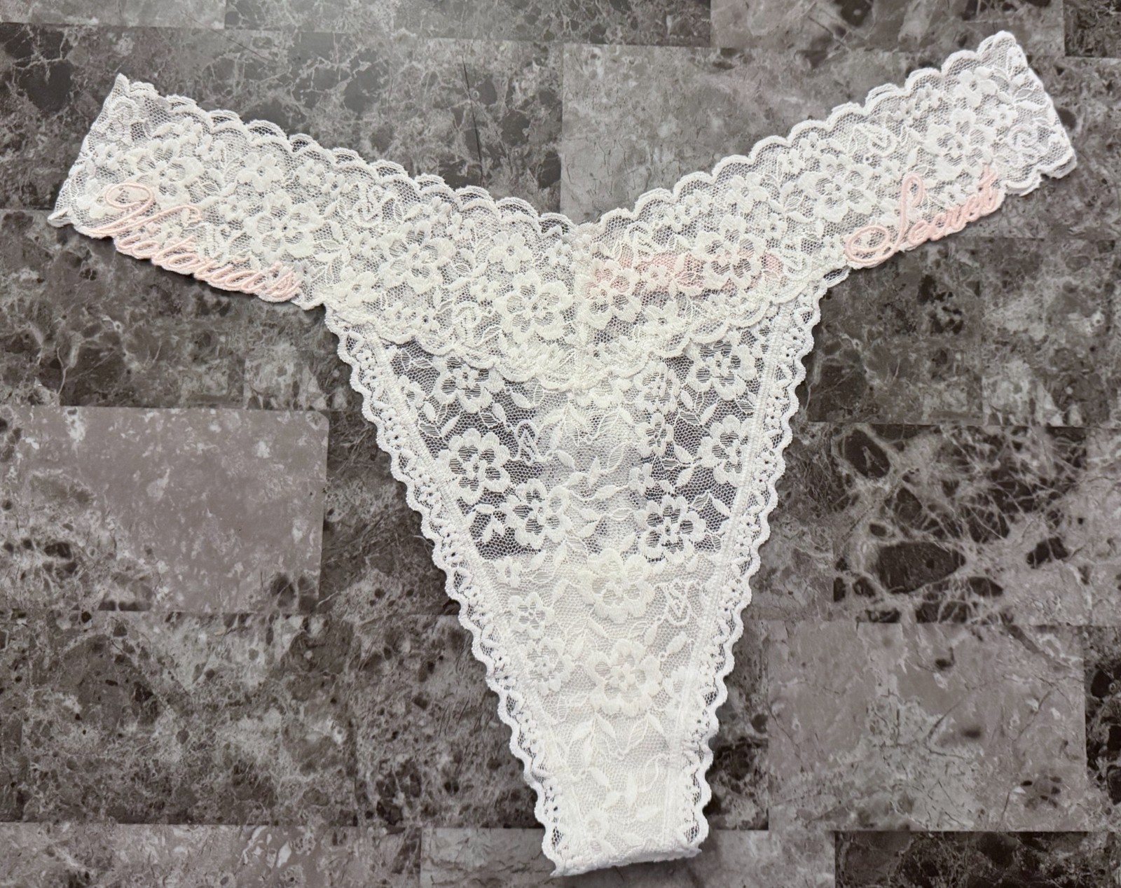 NWOT VICTORIA’S SECRET WHITE PINK EMBROIDERED LOGO FLORAL LACE THONG PANTIES