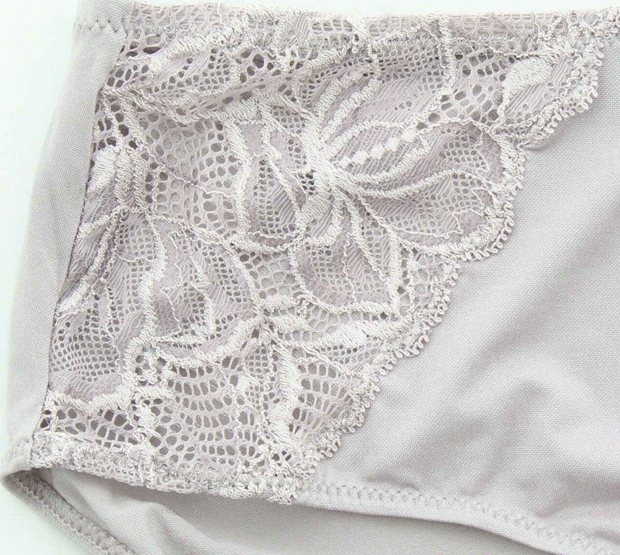 Bali Lace Desire Hipster Panty Full Back Coverage Underwear Panties, 2D63