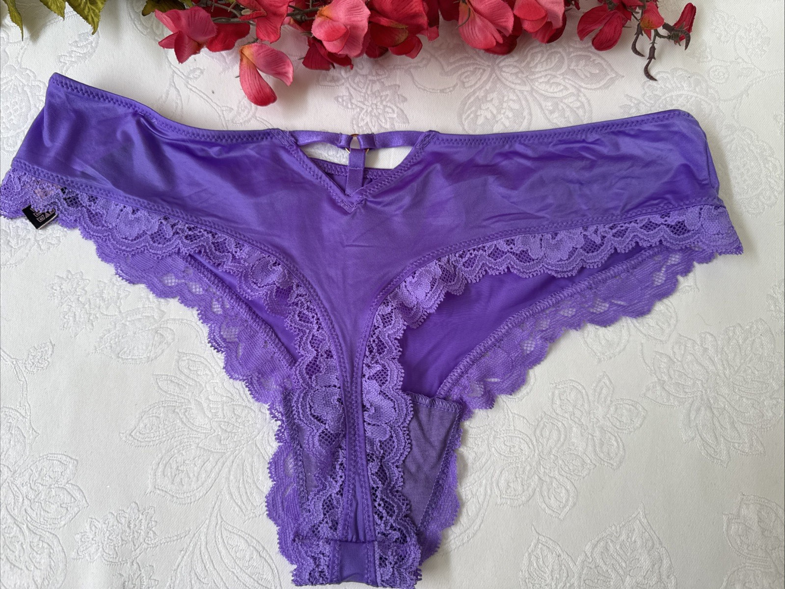 VICTORIA’S SECRET M PURPLE SILKY STRAPPY CHARM BACK THONG STRING PANTIES NWT