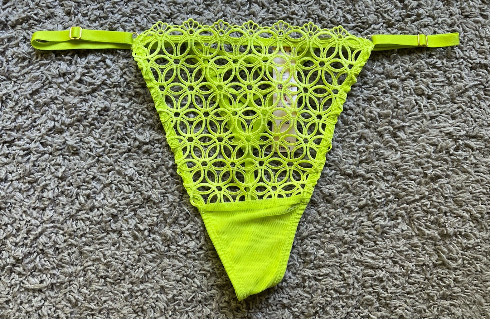 NWT VICTORIA’S SECRET VERY SEXY GEO DAISY LACE V-STRING THONG PANTY LIMELIGHT XL