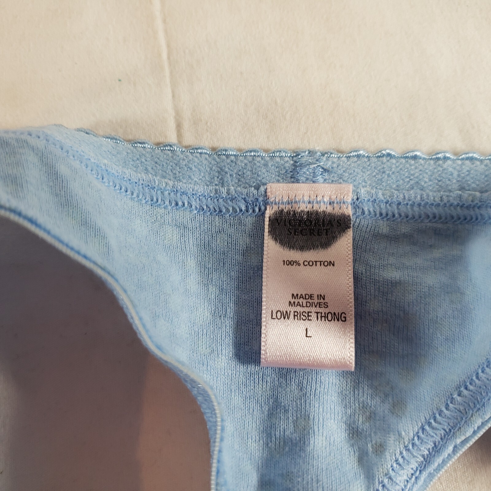 Victoria’s Secret Low Rise Thong Large Blue Snowflake Signature Cotton Holiday
