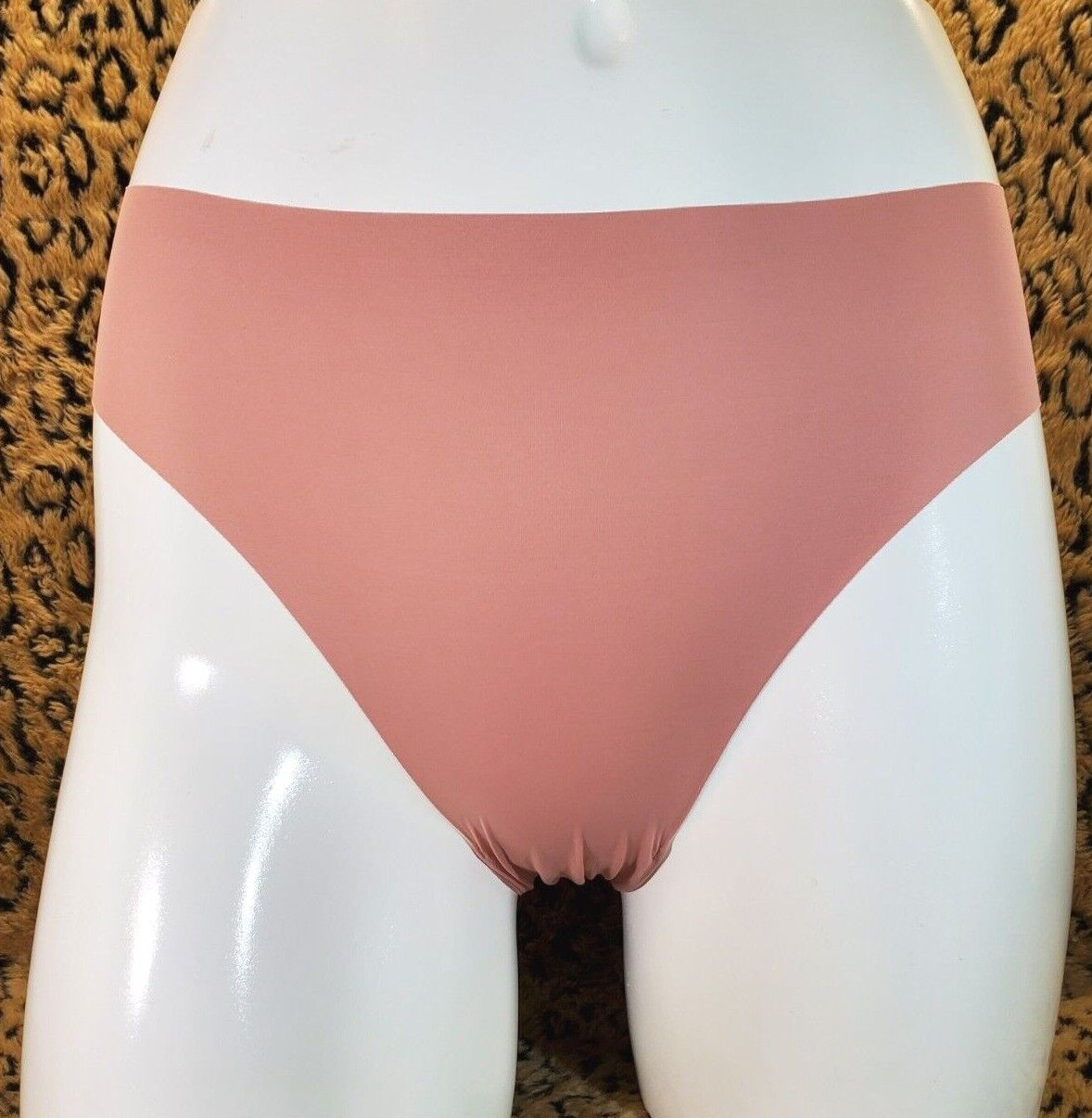 Victoria’s Secret Peach Suede Floral Lace High Leg Cheeky Panty S NWT Sexy