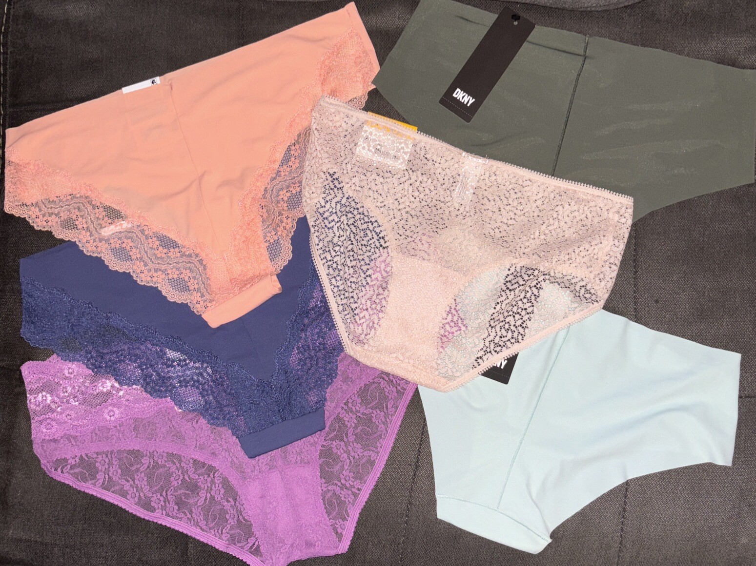 DKNY & b.’tempt’d Mixed Lot Of 6-Pairs Lace & Litewear Cheeky/Hipster Panties